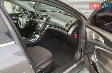 Седан Opel Insignia 2010 в 