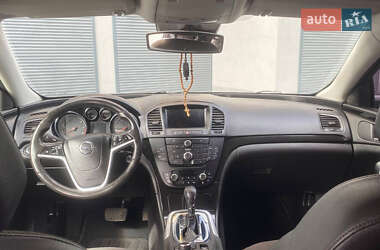 Седан Opel Insignia 2010 в 