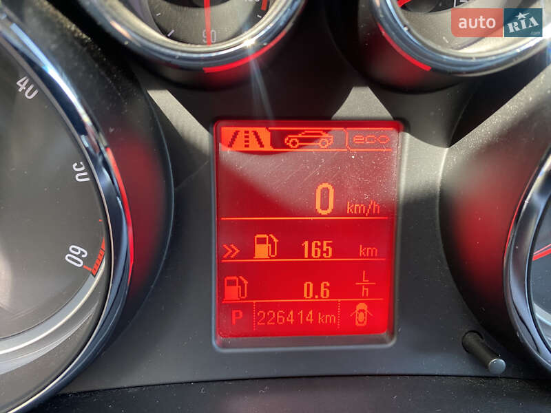 Универсал Opel Insignia 2013 в Киеве