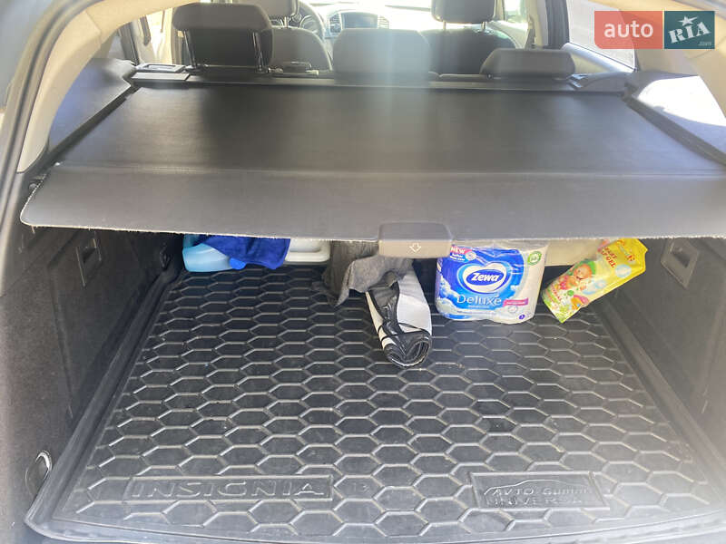 Универсал Opel Insignia 2013 в Киеве