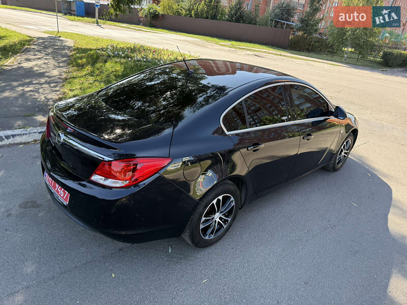 Седан Opel Insignia 2009 в Борисполе