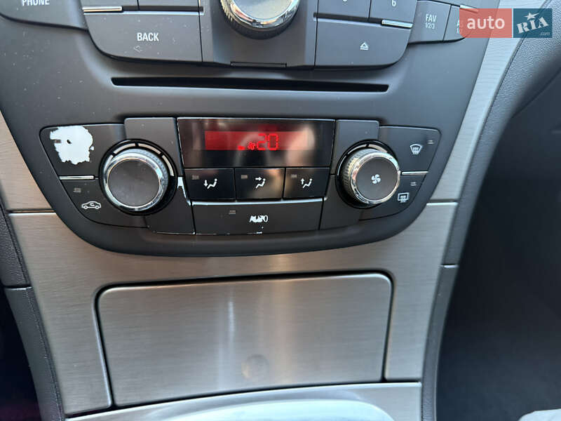 Седан Opel Insignia 2009 в Борисполе