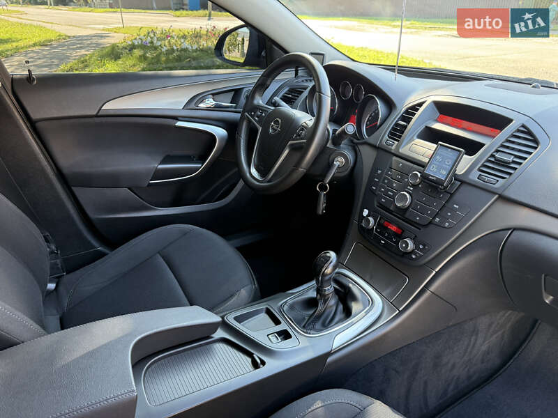 Седан Opel Insignia 2009 в Борисполе
