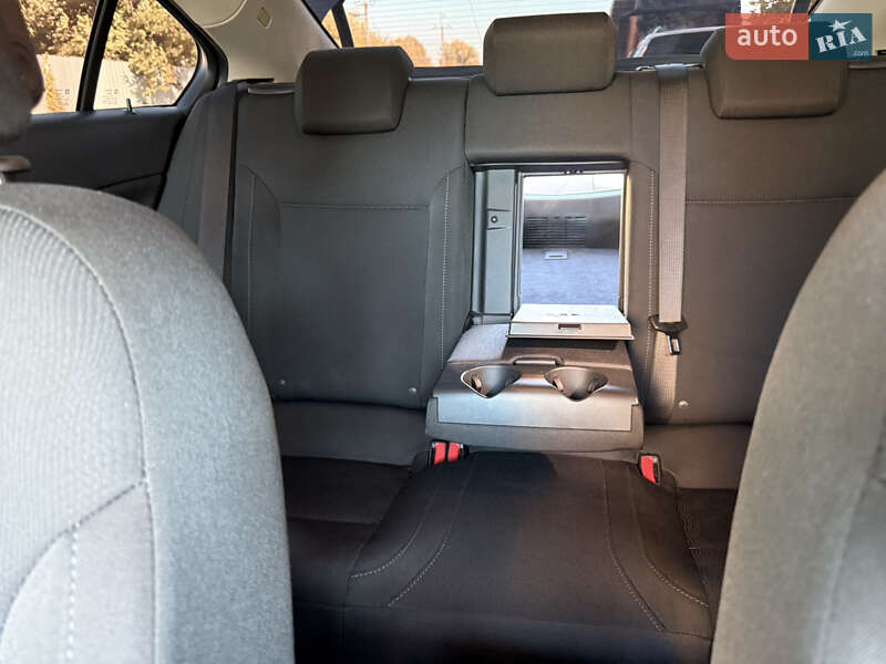 Седан Opel Insignia 2009 в Борисполе