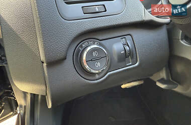 Универсал Opel Insignia 2009 в 