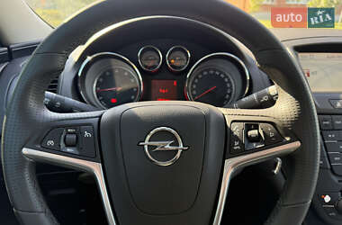 Универсал Opel Insignia 2009 в 