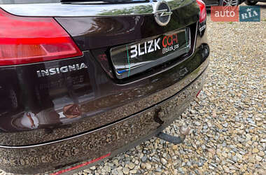 Универсал Opel Insignia 2011 в 