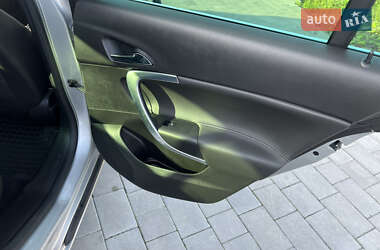Универсал Opel Insignia 2014 в 