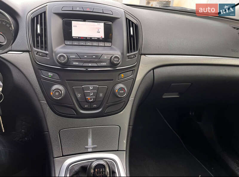 Седан Opel Insignia 2014 в Львові