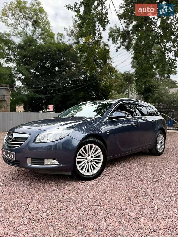 Универсал Opel Insignia 2009 в Ирпене