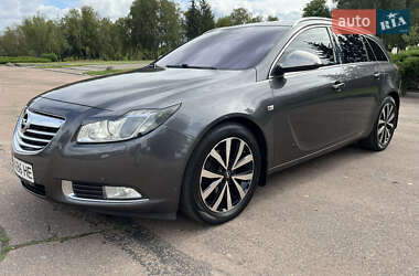 Універсал Opel Insignia 2010 в Житомирі