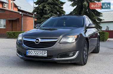 Универсал Opel Insignia 2015 в 