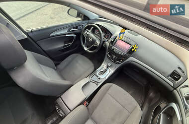 Универсал Opel Insignia 2015 в 