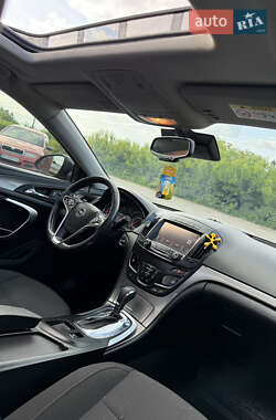 Универсал Opel Insignia 2015 в 