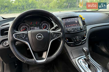 Универсал Opel Insignia 2015 в 