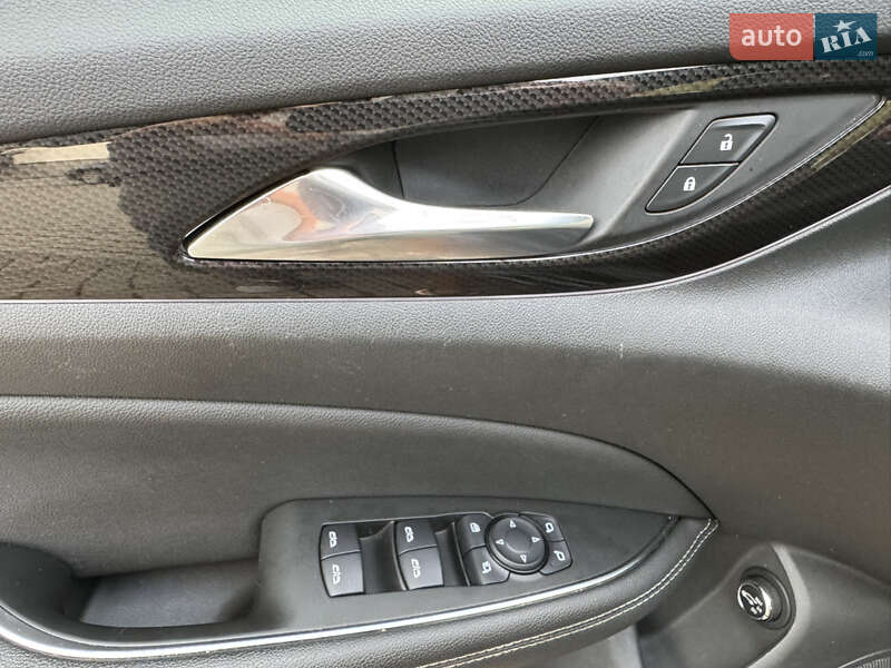 Універсал Opel Insignia 2021 в Хусті