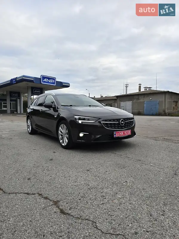 Opel Insignia 2021