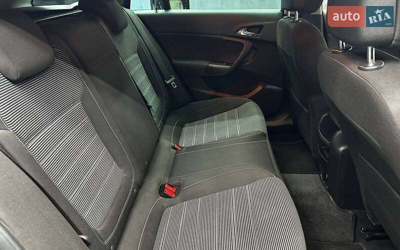 Универсал Opel Insignia 2016 в Черновцах