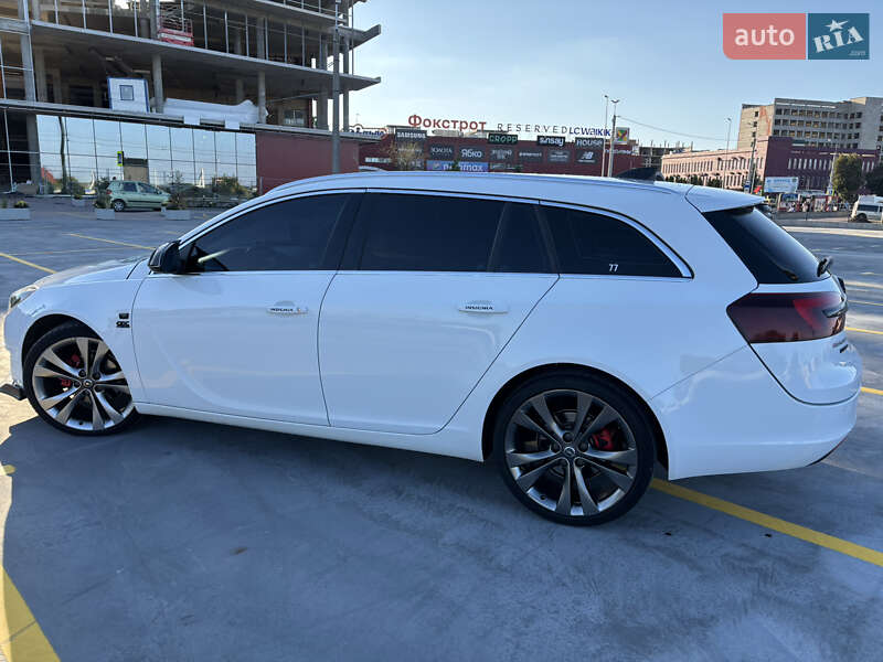 Універсал Opel Insignia 2016 в Гусятині