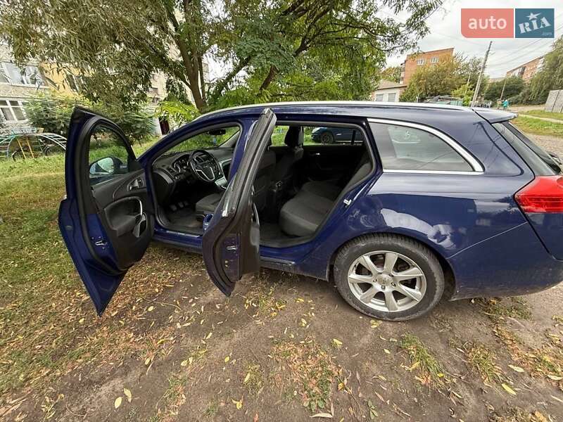 Универсал Opel Insignia 2009 в Конотопе