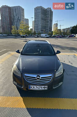 Универсал Opel Insignia 2010 в 