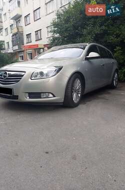 Універсал Opel Insignia 2011 в Звягелі
