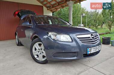 Универсал Opel Insignia 2010 в 