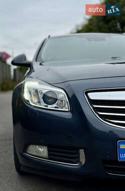 Седан Opel Insignia 2009 в 