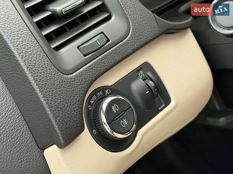 Универсал Opel Insignia 2014 в Одессе