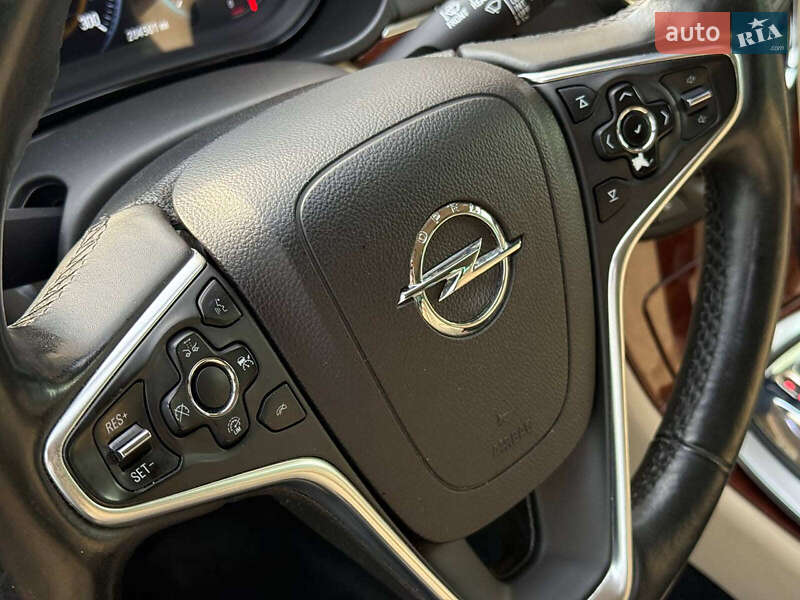 Универсал Opel Insignia 2014 в Одессе
