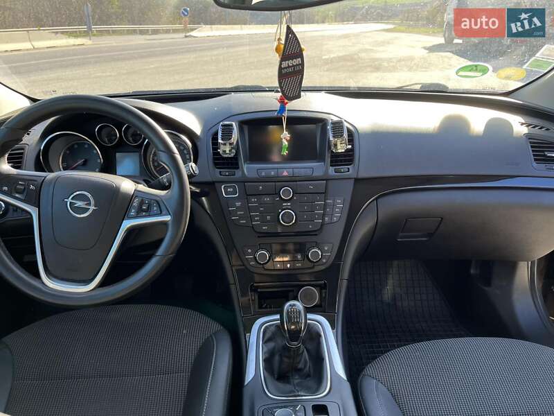 Универсал Opel Insignia 2012 в Дунаевцах