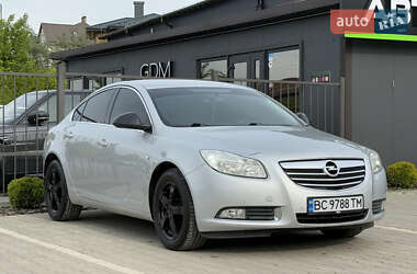 Седан Opel Insignia 2012 в Львове