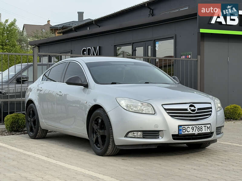 Opel Insignia 2012