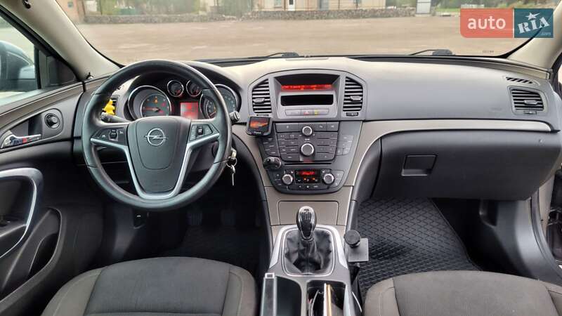 Универсал Opel Insignia 2010 в Луцке
