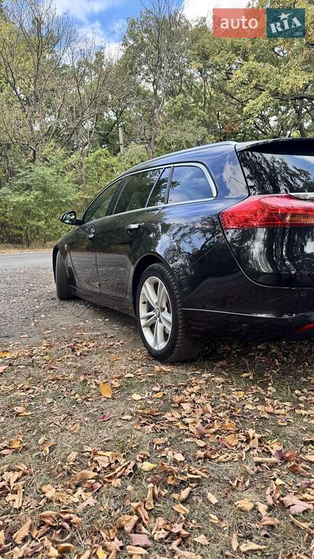 Универсал Opel Insignia 2012 в Новомосковске