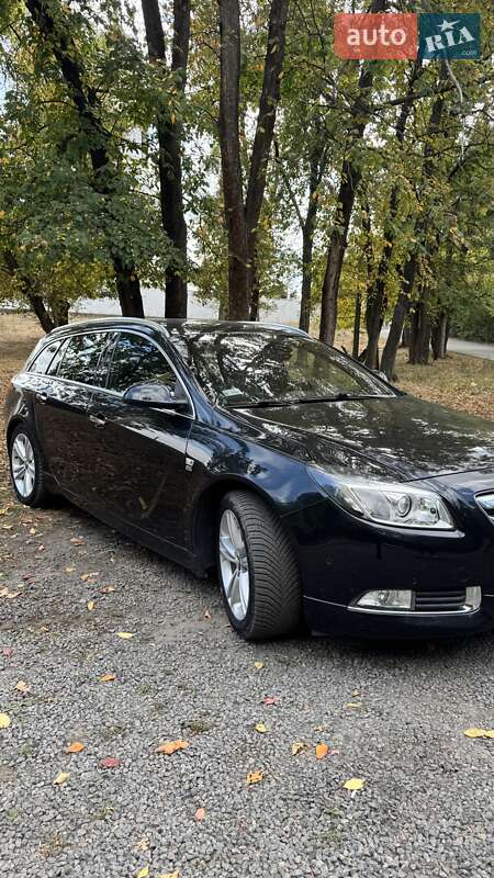 Универсал Opel Insignia 2012 в Новомосковске