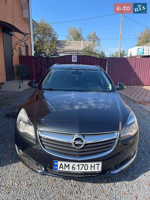 Універсал Opel Insignia 2015 в Звягелі