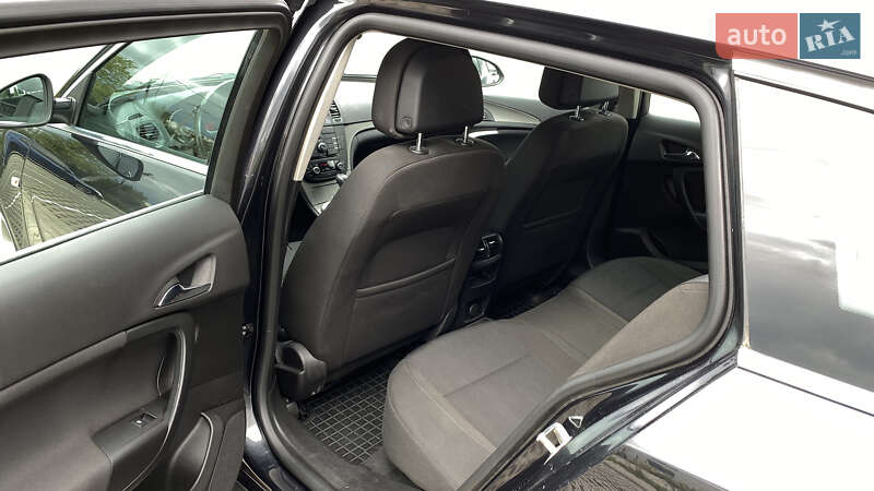 Универсал Opel Insignia 2011 в Луцке