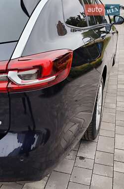 Универсал Opel Insignia 2018 в 