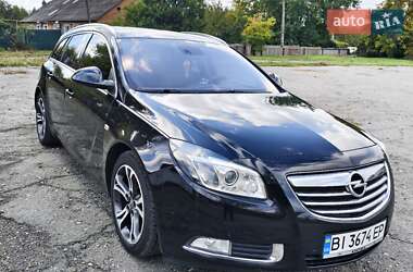Универсал Opel Insignia 2011 в Гадяче