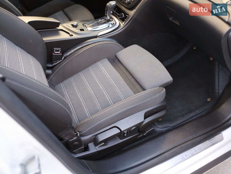 Универсал Opel Insignia 2013 в Могилев-Подольске фото 21 Универсал Opel Insignia 2013 в Могилев-Подольске