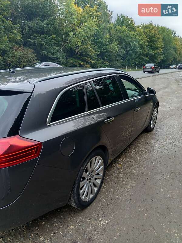 Універсал Opel Insignia 2010 в Кременці