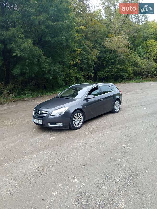 Універсал Opel Insignia 2010 в Кременці