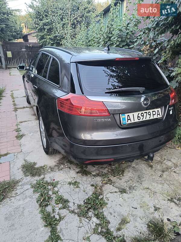 Универсал Opel Insignia 2009 в Киеве