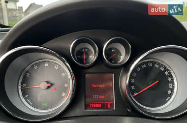 Универсал Opel Insignia 2009 в 