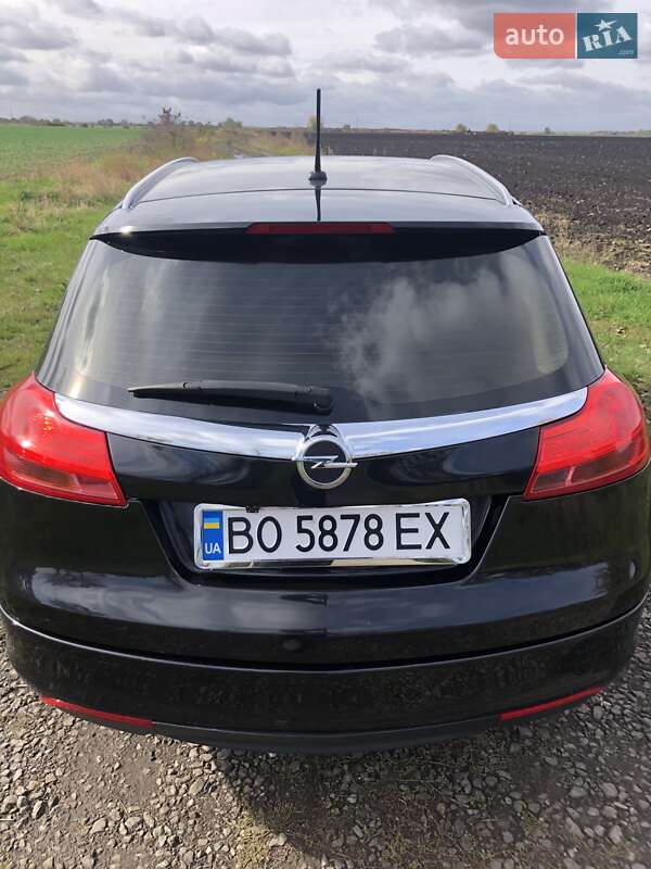 Універсал Opel Insignia 2012 в Тернополі