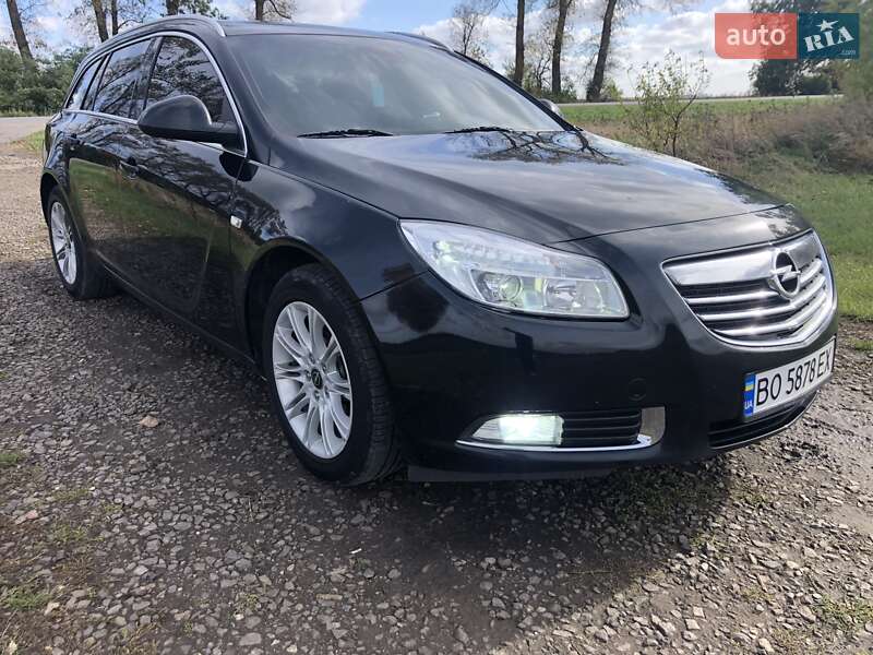 Універсал Opel Insignia 2012 в Тернополі