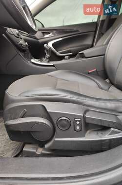 Универсал Opel Insignia 2009 в 