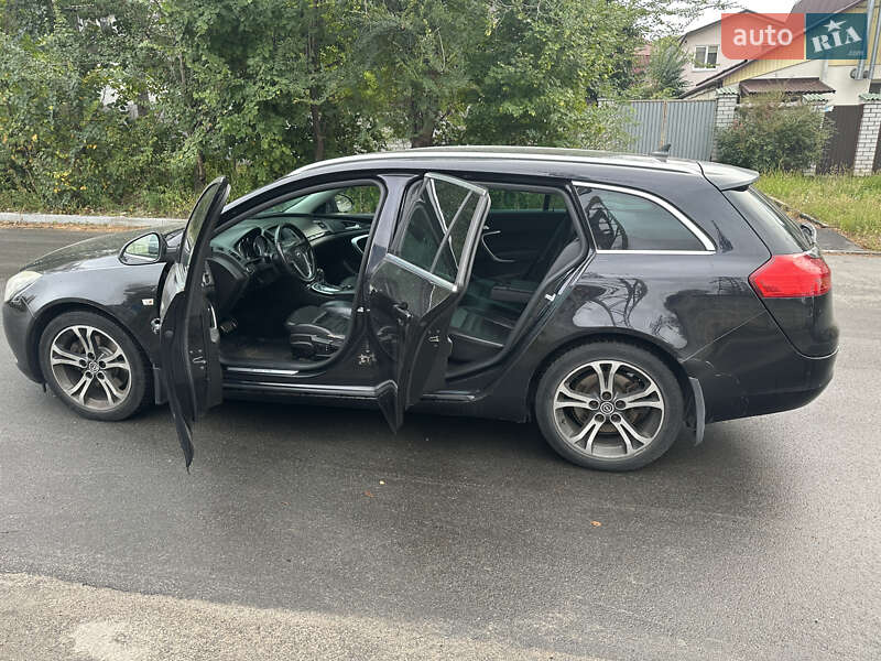 Универсал Opel Insignia 2009 в Киеве