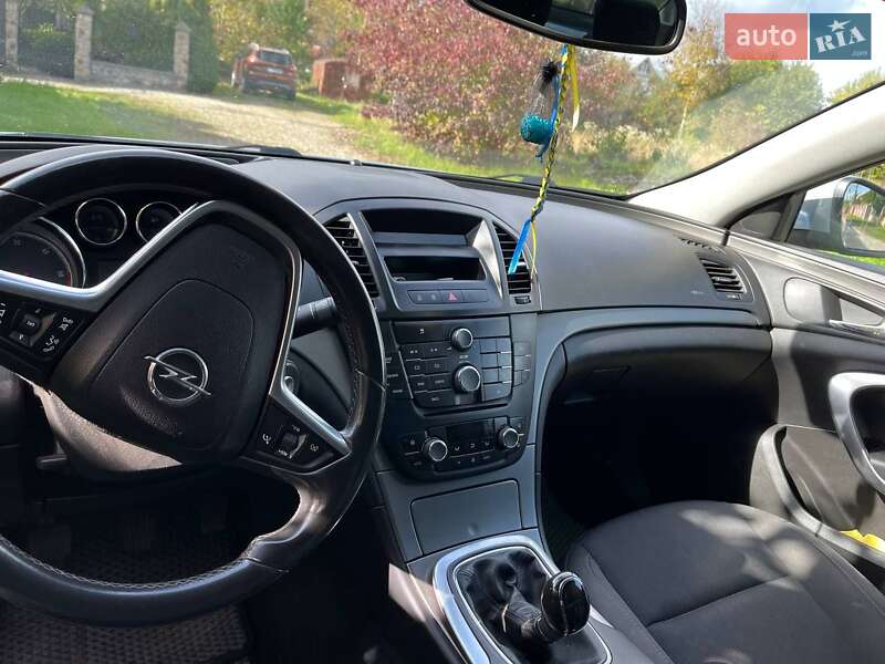 Седан Opel Insignia 2011 в Коломые фото 10 Седан Opel Insignia 2011 в Коломые